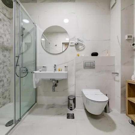 Compliment Apartment
