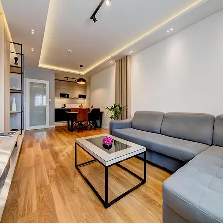 Compliment * Podgorica