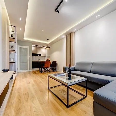 Compliment *