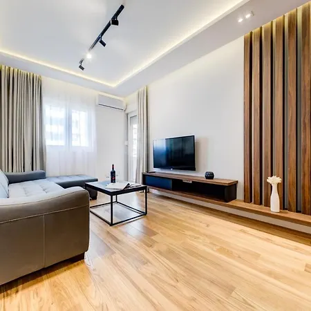 Compliment Apartamento