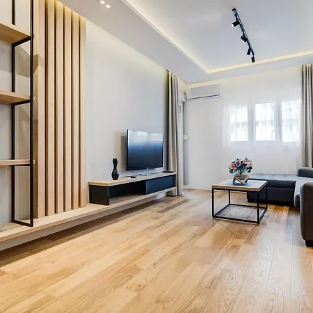 アパート Compliment *