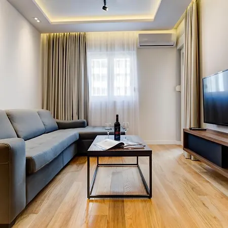 Compliment * ポドゴリツァ