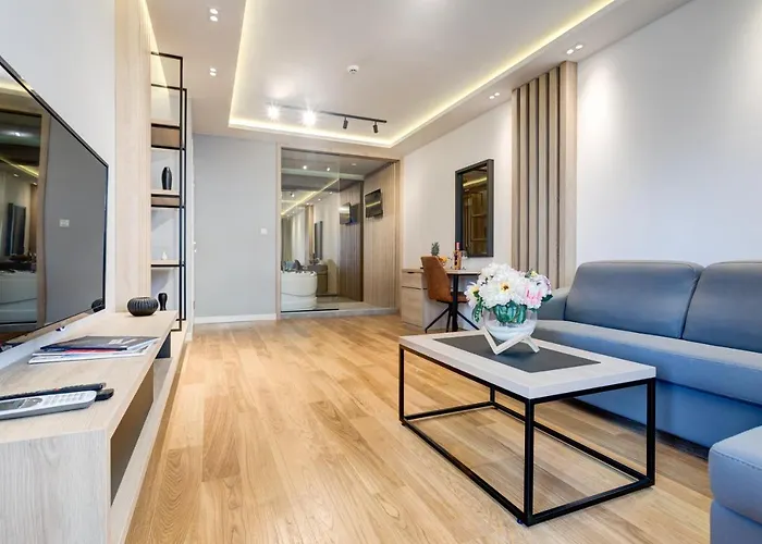 Compliment بودغوريتْسا