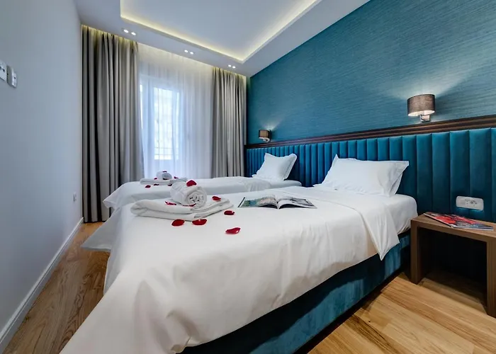 Compliment Apartment